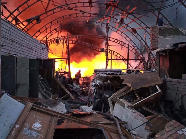 Ataques de esta madrugada en Dnipro (Ucrania).