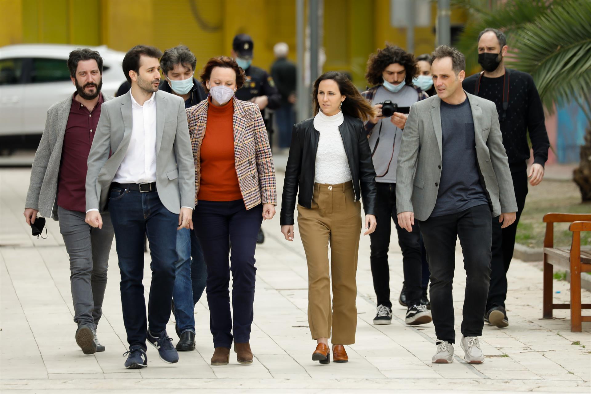 Archivo - (I-D) El coordinador de Podemos en la Región de Murcia, Javier Sánchez Serna; la diputada portavoz de Podemos Murcia en la Asamblea Regional, María Marín; la secretaria general de Podemos y ministra de Derechos Sociales, Ione Belarra y el respon