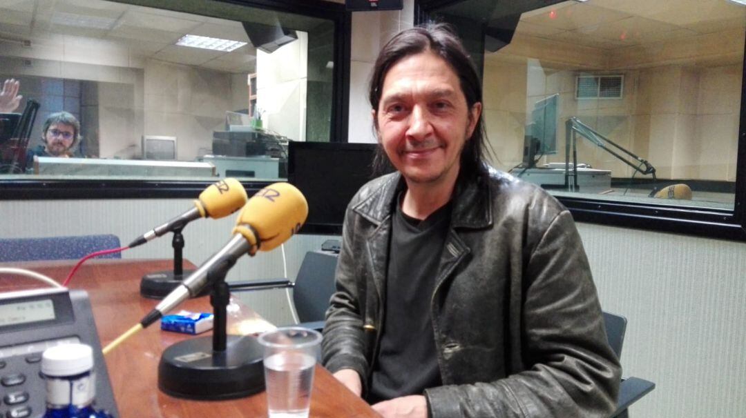 Santiago Lorenzo en los estudios de Radio Zamora