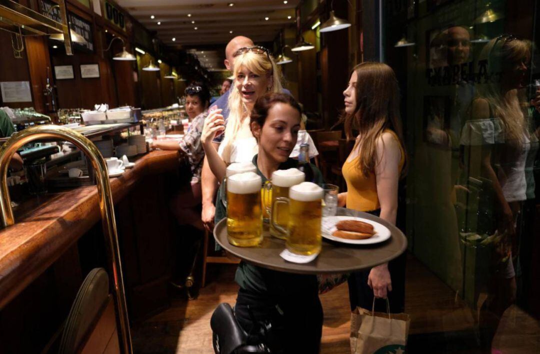 El sector servicios es el principal afectado por los Ertes