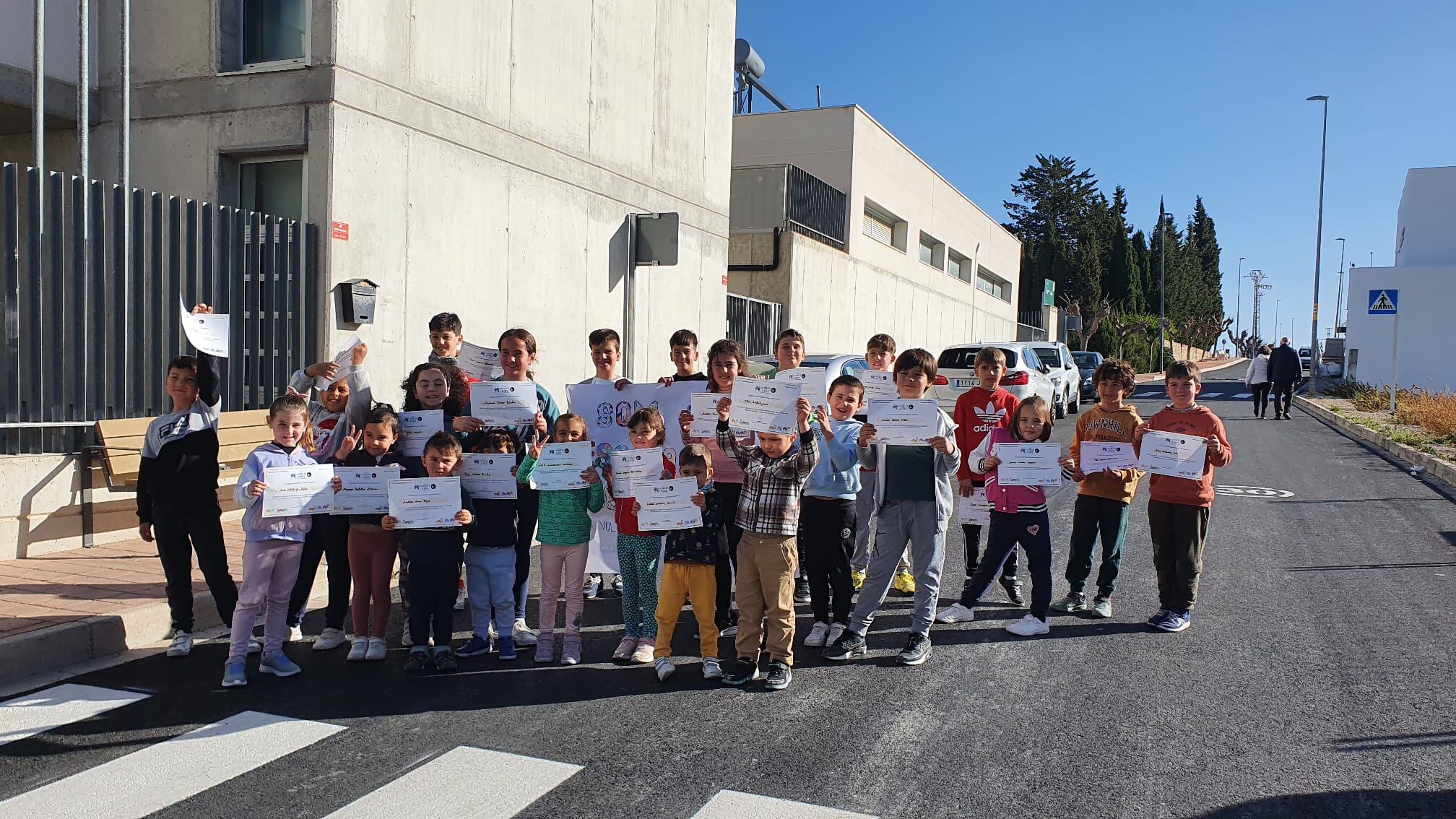 Els alumnes del col·legi del Palomar després de la cursa