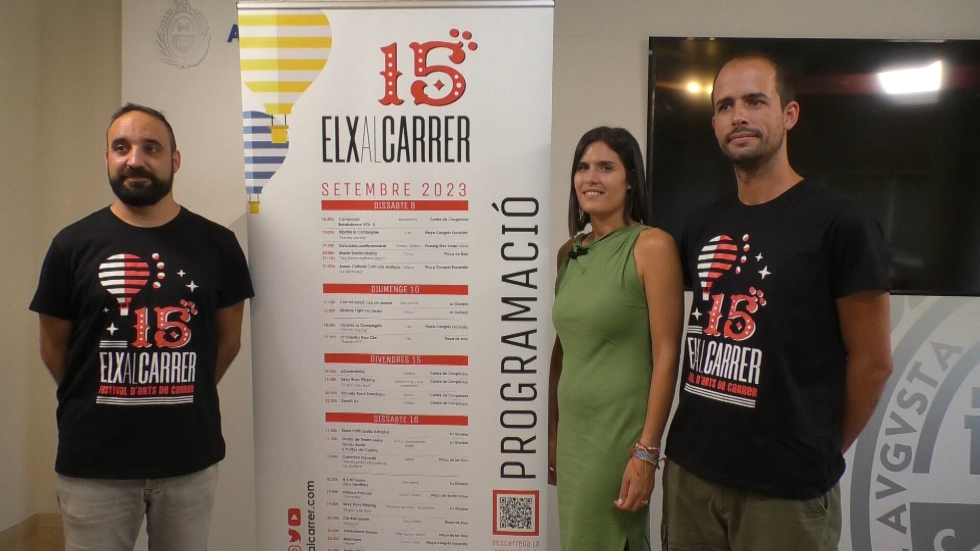 Presentación de la programación de Elx al Carrer con la concejala de Juventud María Bonmatí.