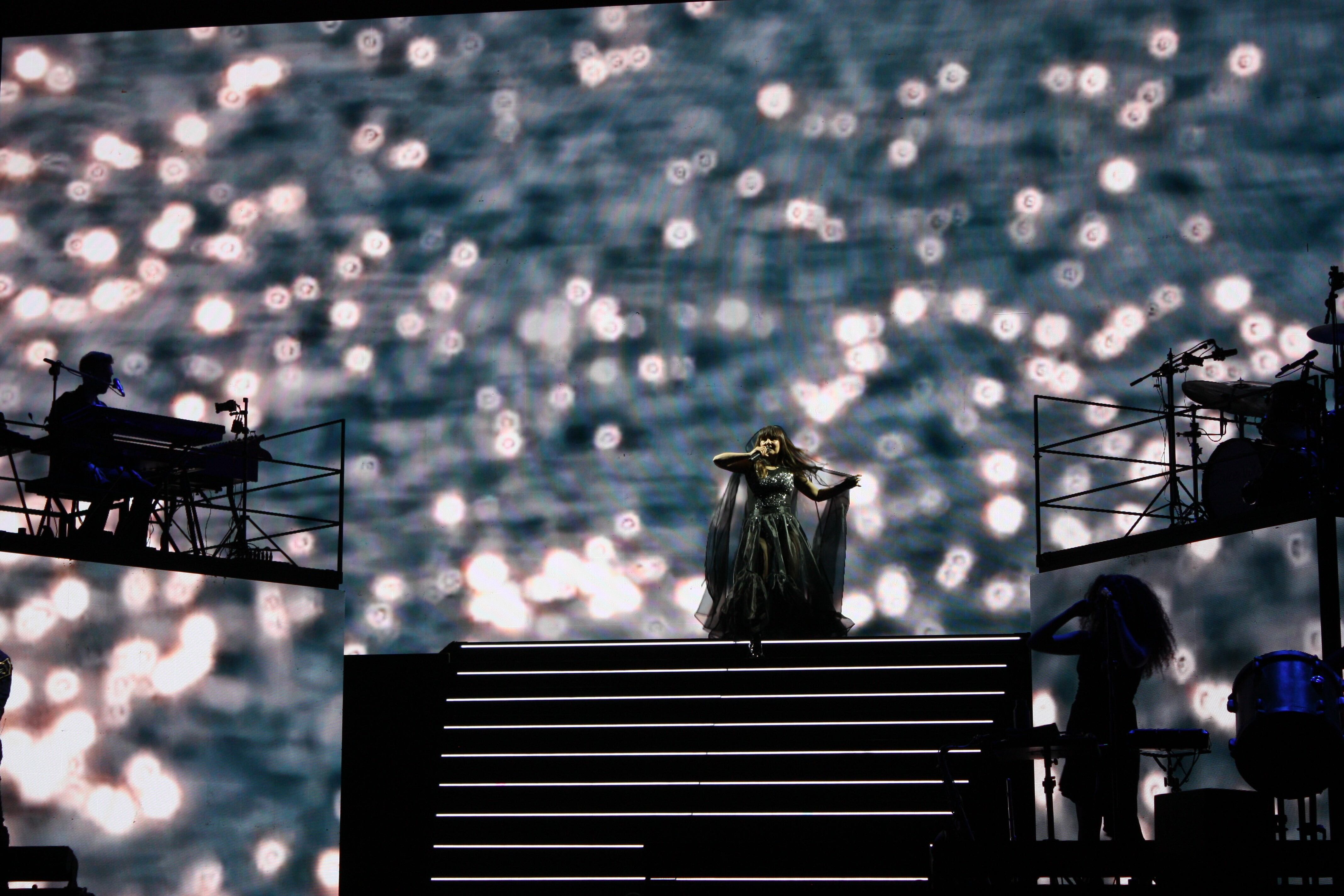 Concierto de Amaral en el Pabellón Príncipe Felipe de Zaragoza, el 16 de mayo de 2025, presentando su disco &#039;Dolce Vita&#039;