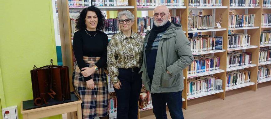 Escultura Caudete y Las-Letras