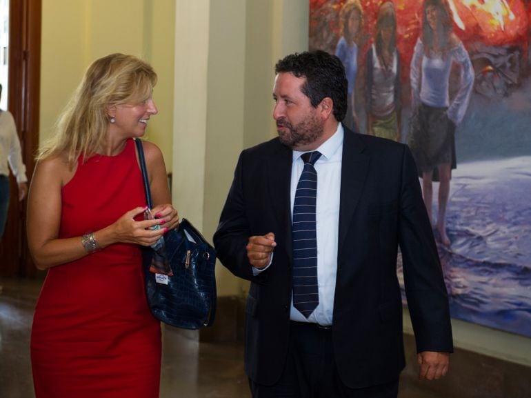 La alcaldesa de Castellón, Amparo Marco, junto al presidente provincial, Javier Moliner