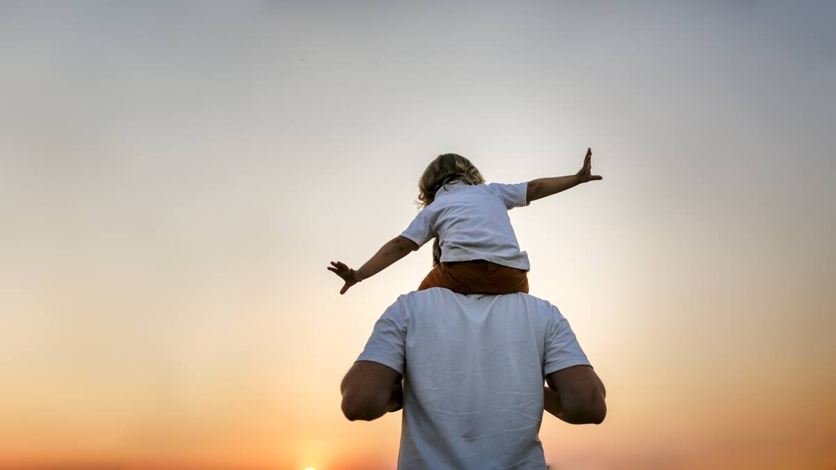 Un experto explica que la fórmula de la felicidad sigue siendo la clásica, pero añade un matiz importante