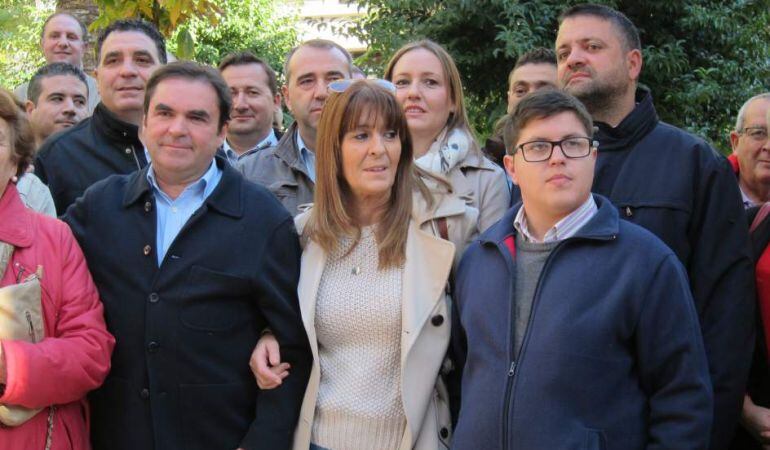 Miguel Moreno con miembros de Jaén Adelante
