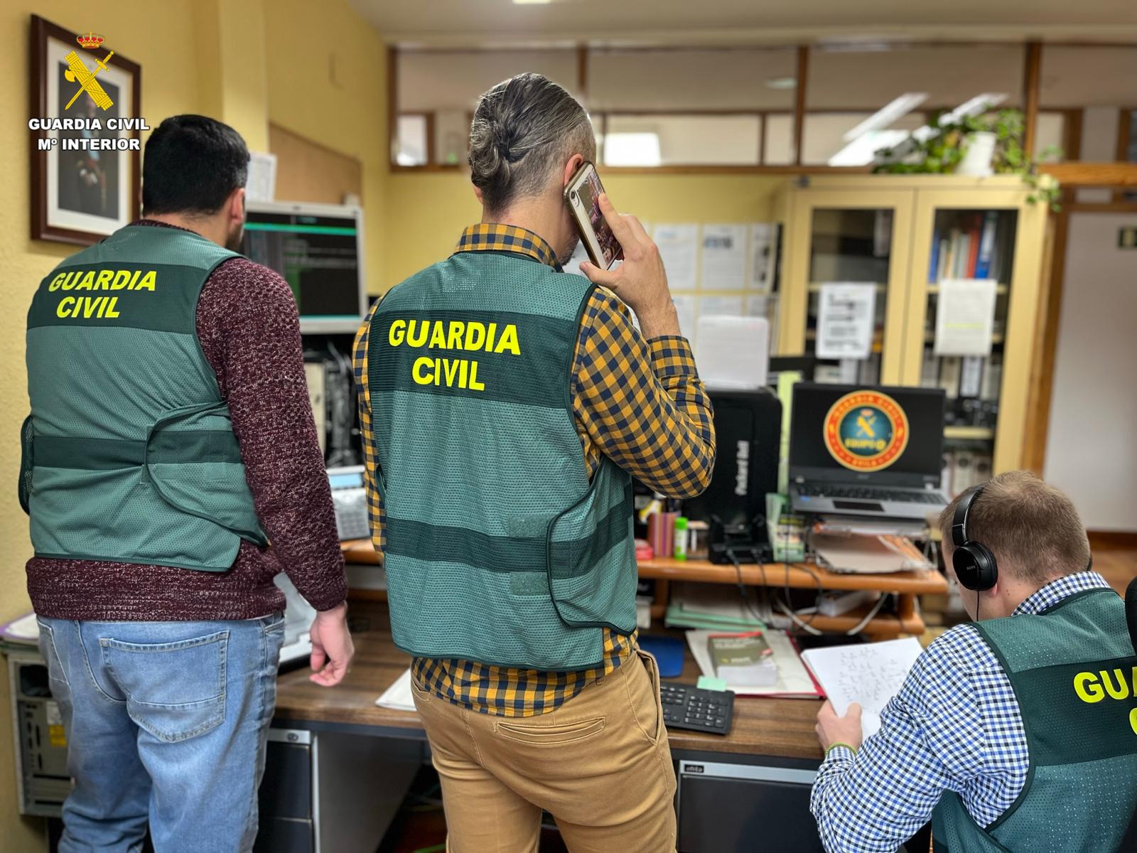 La Guardia Civil ha esclarecido una estafa de casi 16.000 euros en la provincia de Ávila