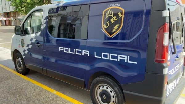 Un vehículo de Policía Local en La Línea