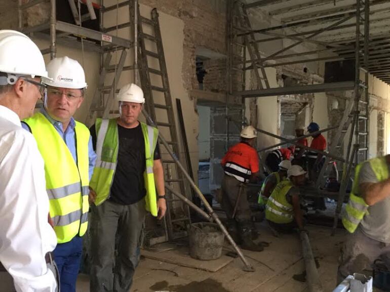 Juan Carlos Moragues visita las obras del Palacio del Temple