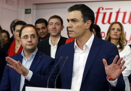 Pedro Sánchez, durante su comparecencia en la sede de los socialistas en la calle Ferraz: “Corresponde al PP formar gobierno”