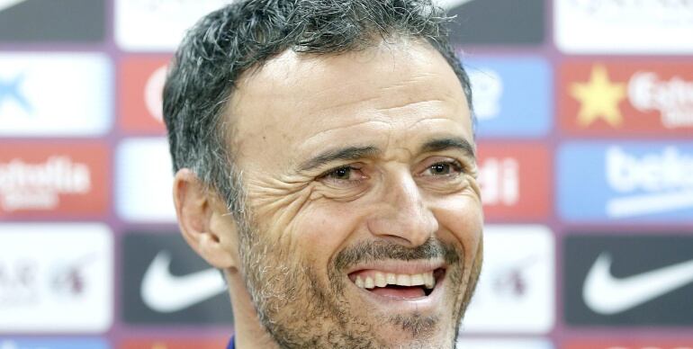 GRA171. SANT JOAN DESPÍ(BARCELONA), 16.02.2016.- El entrenador del Fc. Barcelona, Luis Enrique, durante la rueda de prensa posterior al entrenamiento de la plantilla azulgrana celebrado hoy en las instalaciones de la Ciudad deportiva Joan Gamper en Sant J