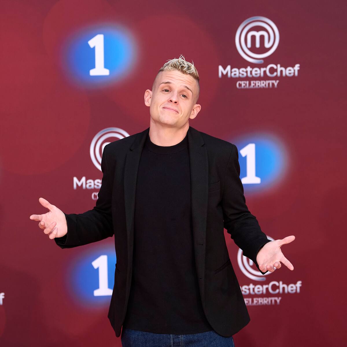 El parecido indiscutible de Arkano con otro famoso que suscita dudas sobre quién es su padre: “Le pregunto y repregunto a mi madre”