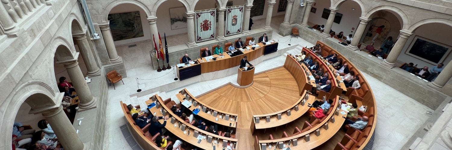 Sesión del Parlamento de La Rioja en la undécima legislatura en la comunidad en 2023.