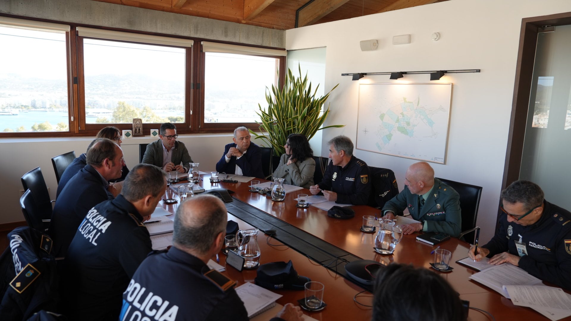 Un momento durante la Junta local de Seguridad