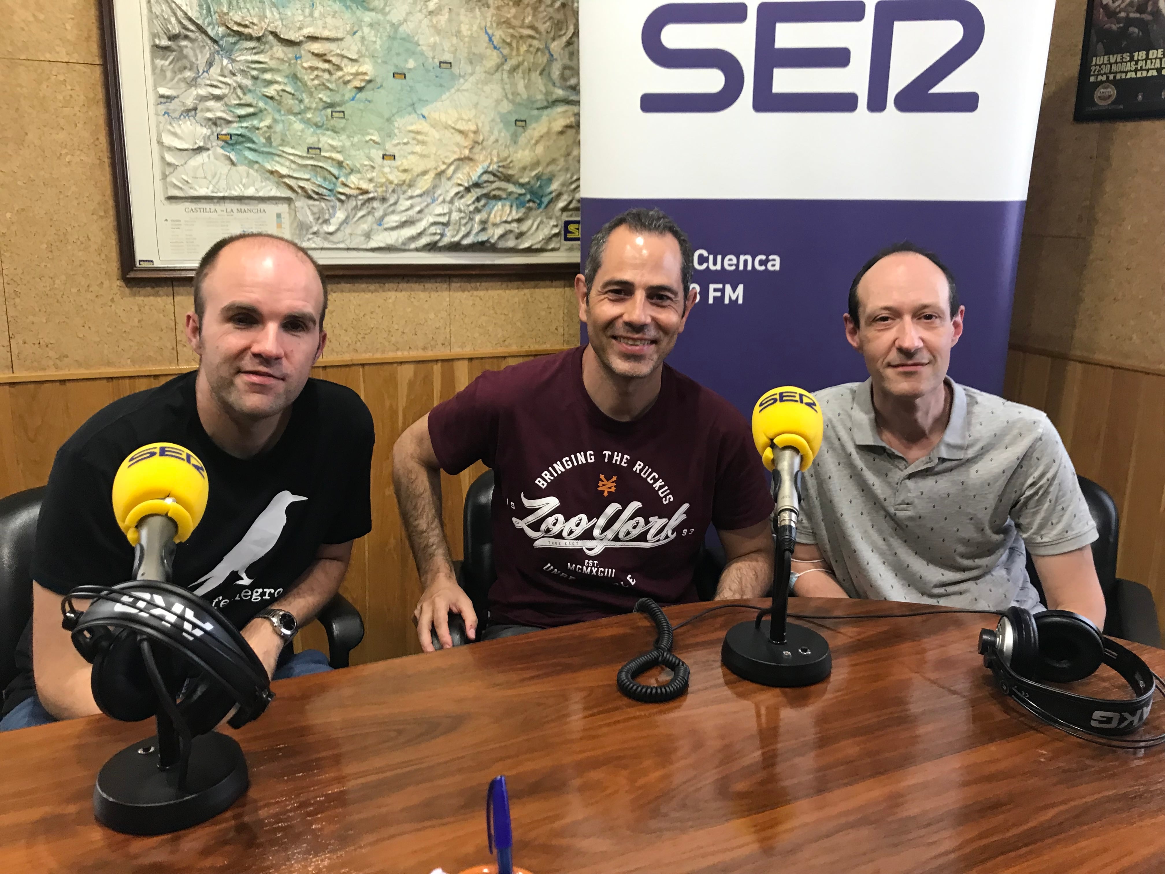 Sergio Vera, Sergio Saiz y Miguel Ángel Sequí en los estudios de SER Cuenca.