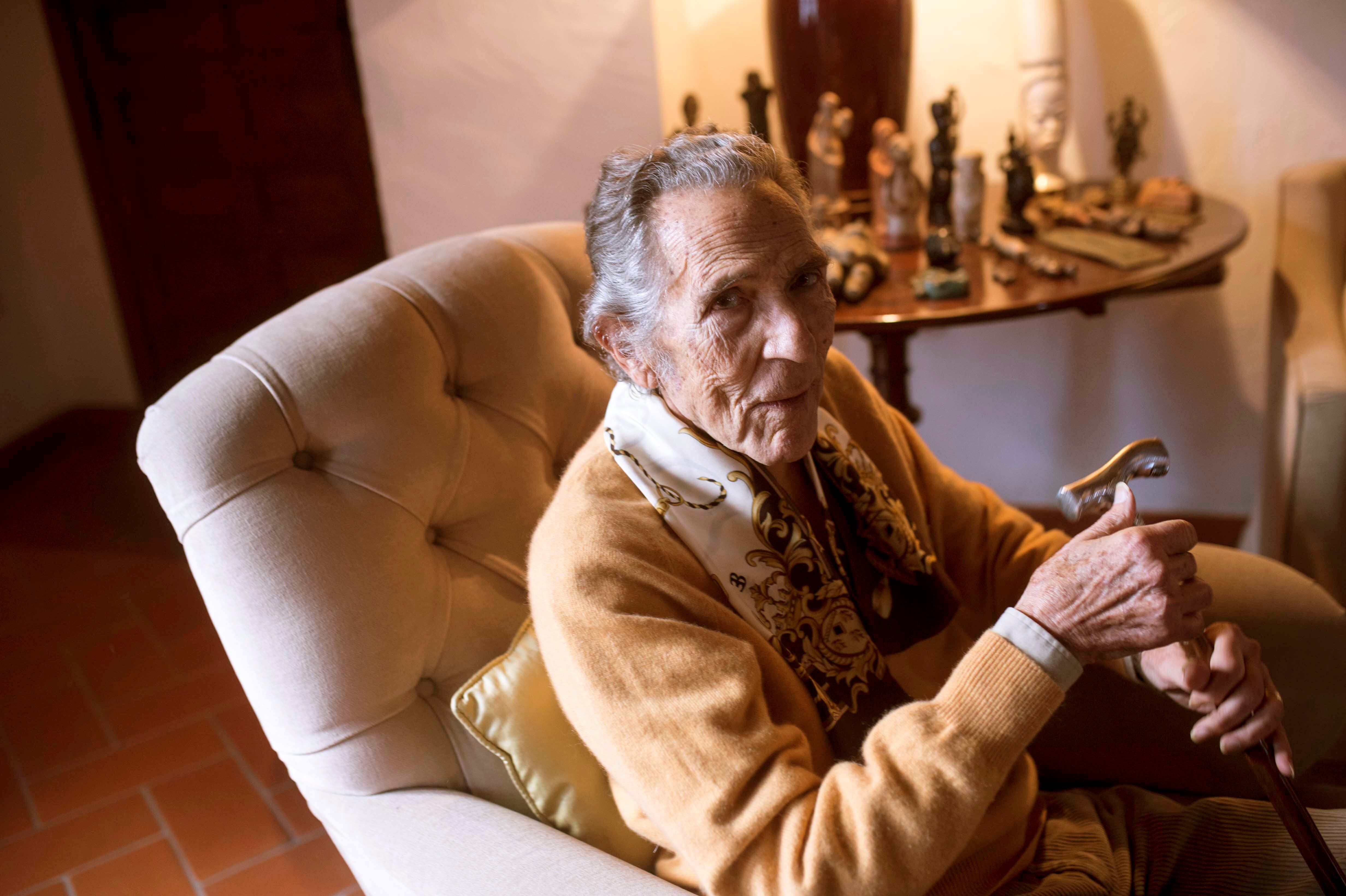 CÓRDOBA, 28/05/2023.-  Fotografía de archivo (19/02/2018), del poeta y dramaturgo Antonio Gala que ha fallecido este domingo a los 92 años en Córdoba. EFE/ Rafa Alcaide
