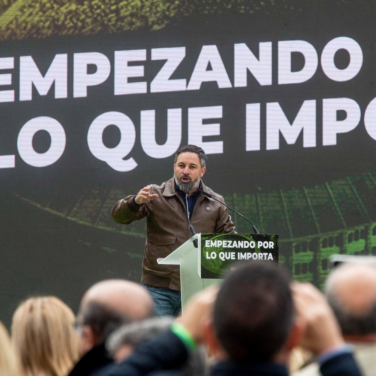 Abascal: “Hay leyes en Castilla y León que debían ser derogadas, fruto del acuerdo PP-Vox, y aún estamos esperando porque a Mañueco no le dejan en Génova”