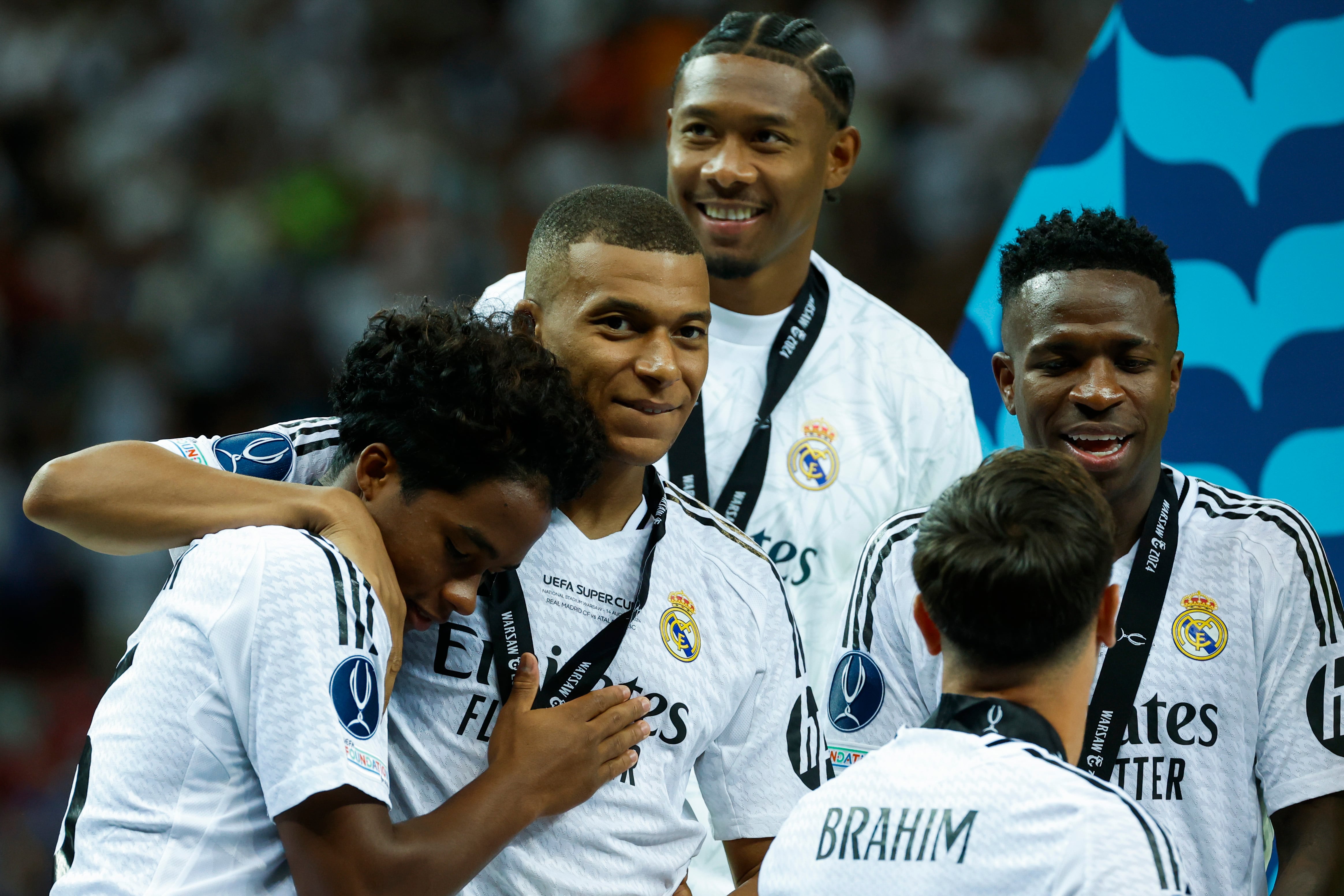 Kylian Mbappé, Endrick y Vinicius Jr. tras ganar la Supercopa de Europa