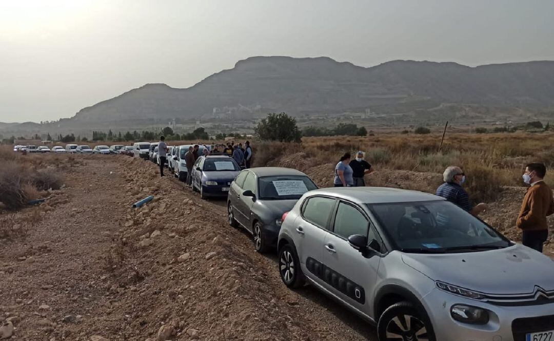 Imagen de archivo de una de las protestas vecinales contra la actividad de la planta de residuos de Fontcalent