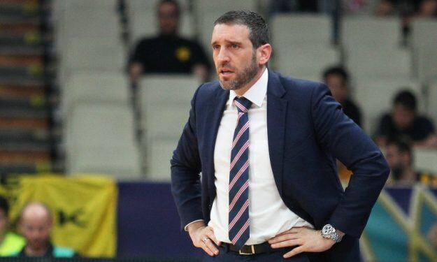El técnico vitoriano Ibon Navarro en la órbita del Unicaja para suplir a Fotis Katsikaris