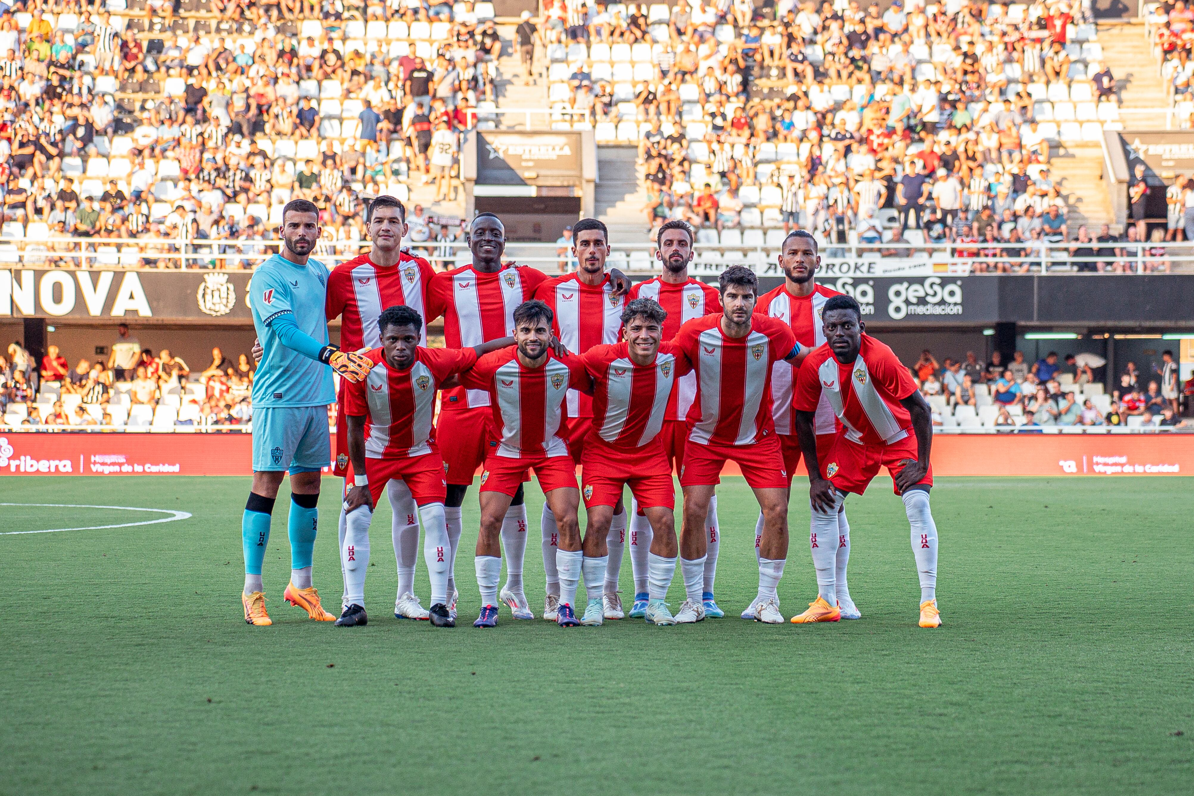 El once del Almería en el Estadio Cartagonova ante el Cartagena.