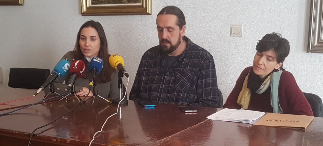 Los portavoces de Arca de Noé, Dejando Huella y Alma Animal