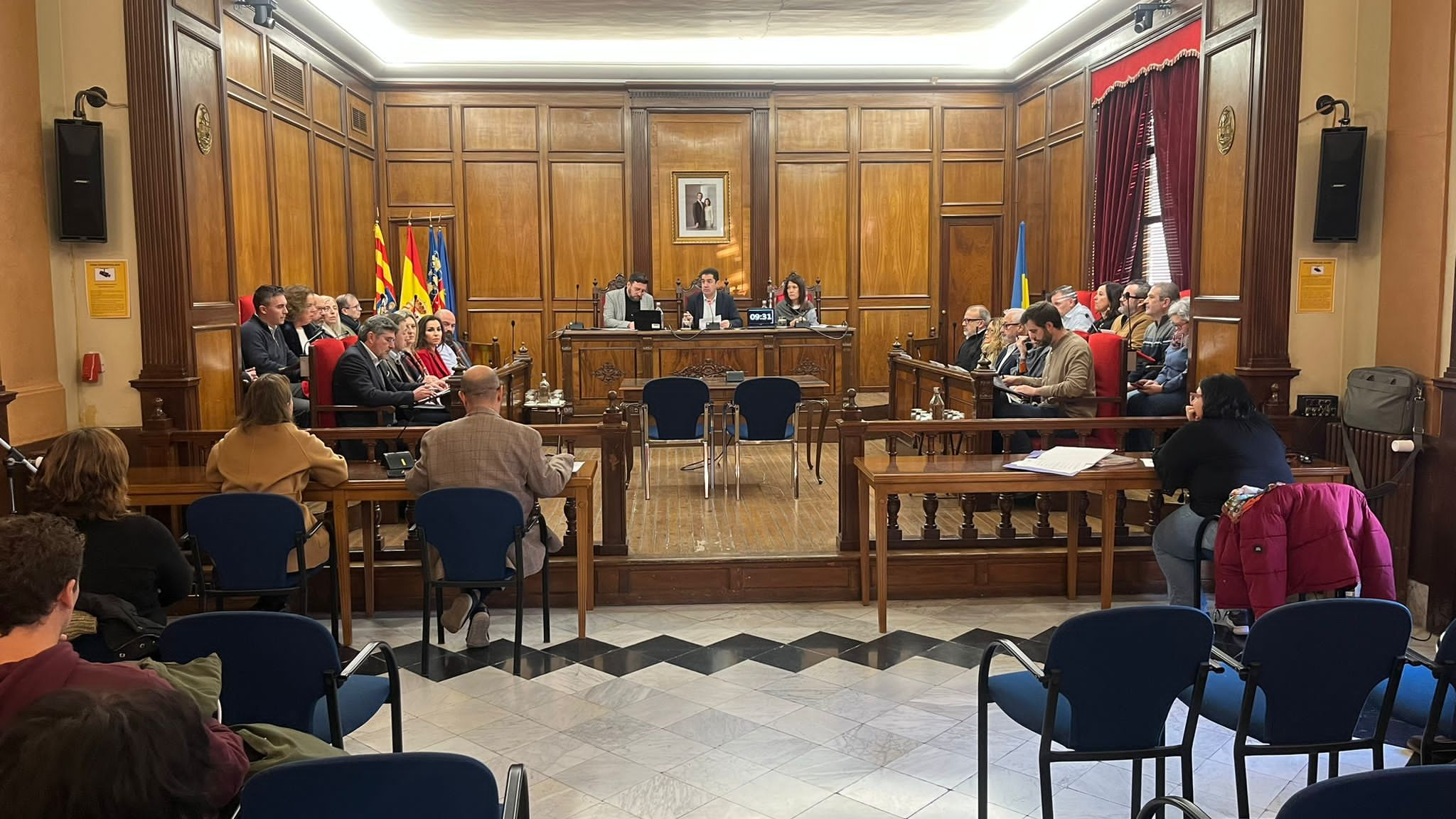 Un momento del pleno celebrado este viernes en el Ayuntamiento de Alcoy.