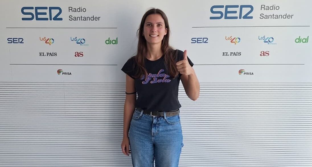 Marta, en los estudios de la Cadena SER.