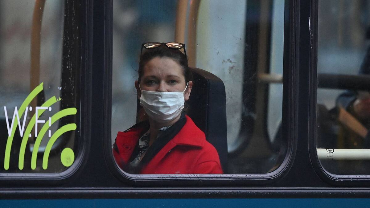 Las mascarillas ya no son obligatorias en el transporte público