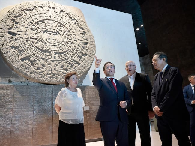 El ministro español de Asuntos Exteriores, José Manuel Albares, en el Museo Nacional de Antropología de Ciudad de México (México).