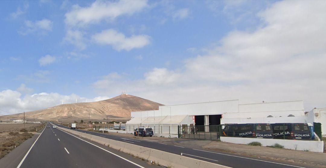 Imagen de archivo de la carretera Arrecife - San Bartolomé. 