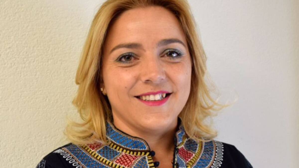 Lorente ya tiene sustituta en la Diputación