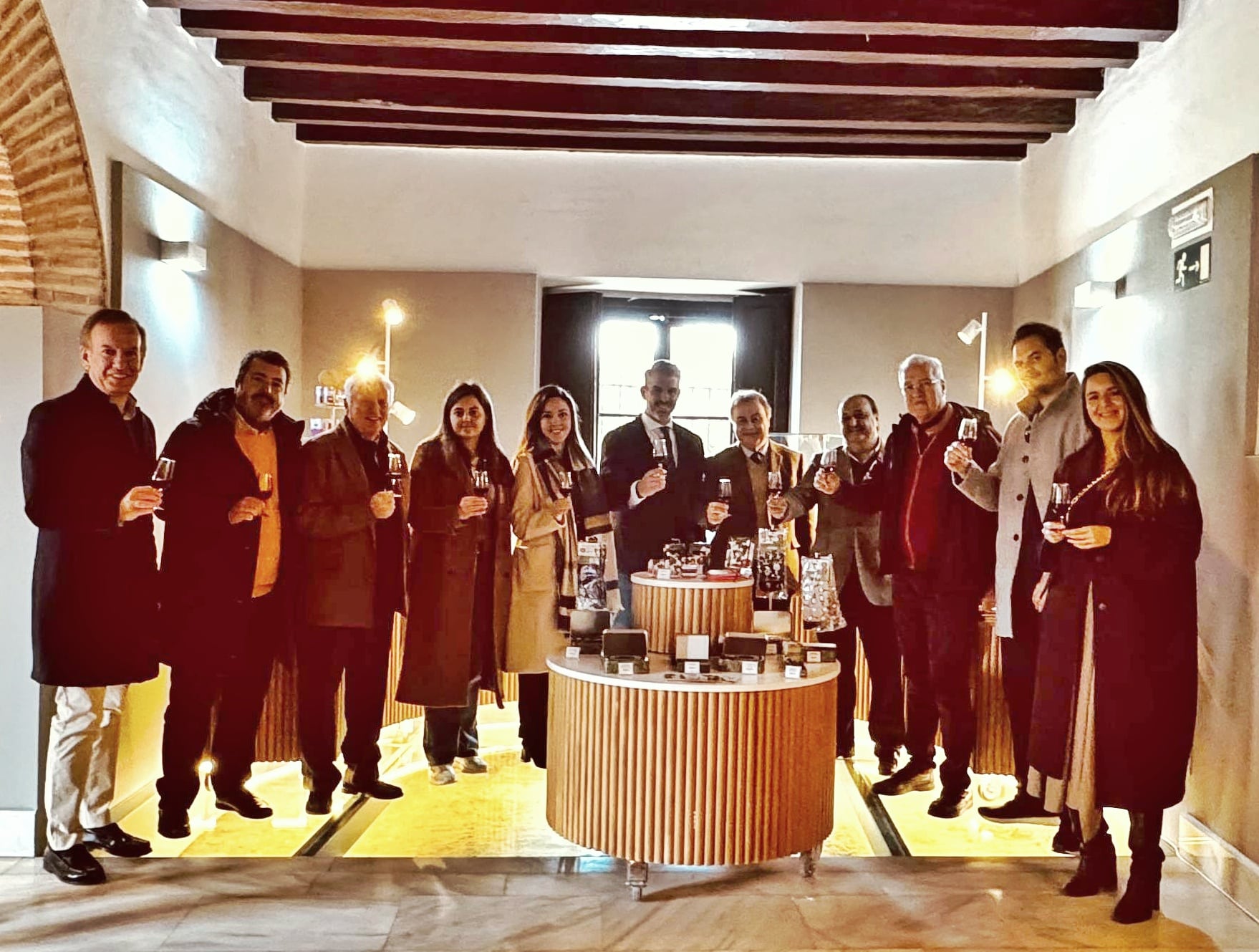 Inauguración de la primera tienda de souvenirs del Alcázar de Jerez