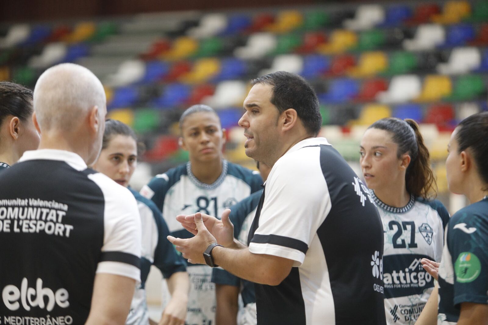 El CBM Elche quiere seguir su progresión con una victoria en la pista del Porriño