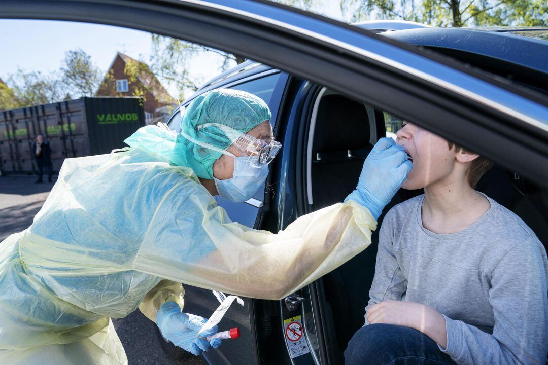 Test de coronavirus en Dinamarca. 