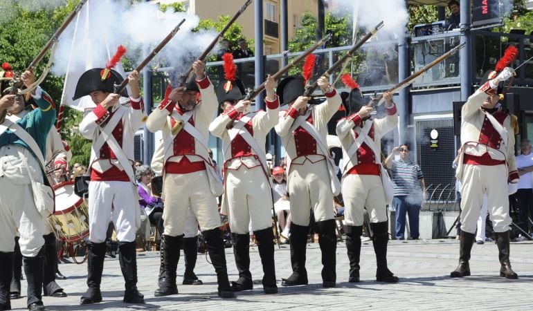 Escena del acto de Homenaje a los Héroes de la Independencia en Móstoles