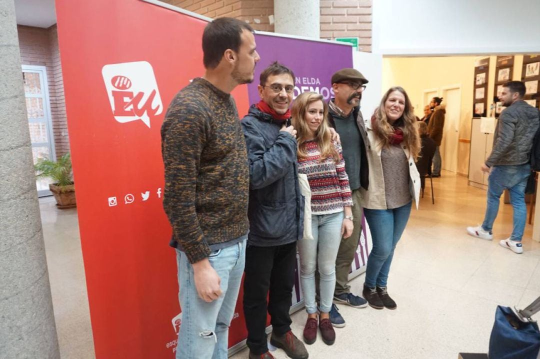 María Teresa Pérez junto a Monedero en un acto celebrado en Elda