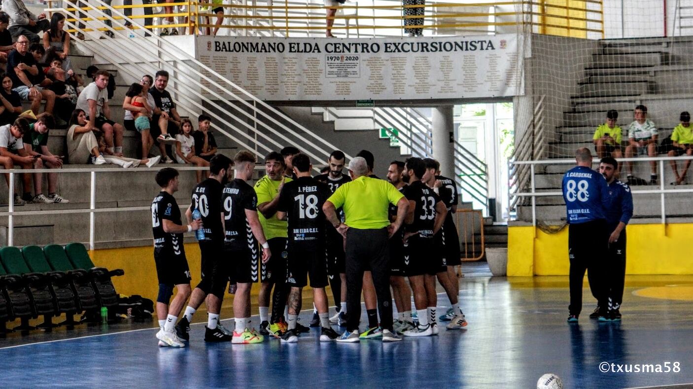 El Elda - C.E.E. quiere regresar de Murcia con los dos puntos