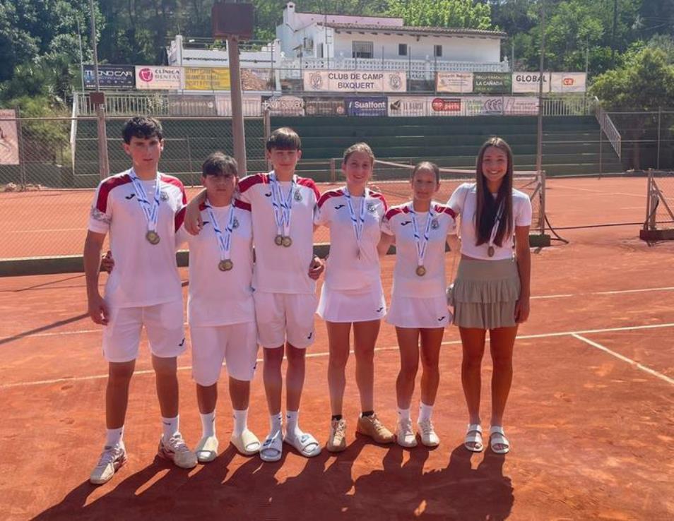 Equipo cadete del CC Bixquert (Foto: CC Bixquert)