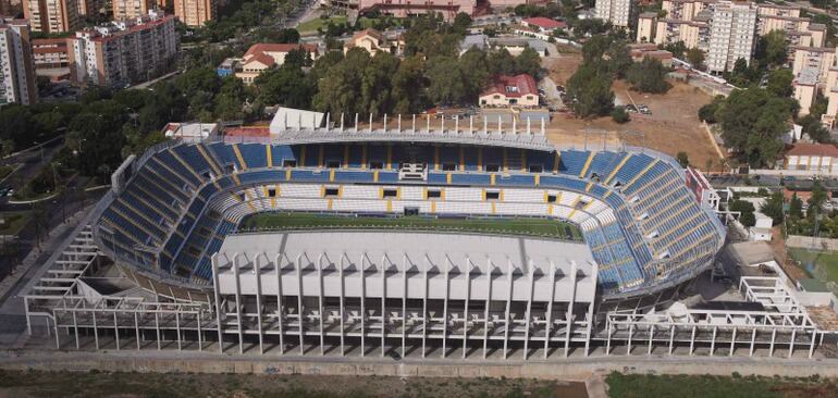 Imagen exterior del estadio de La Rosaleda en Málaga