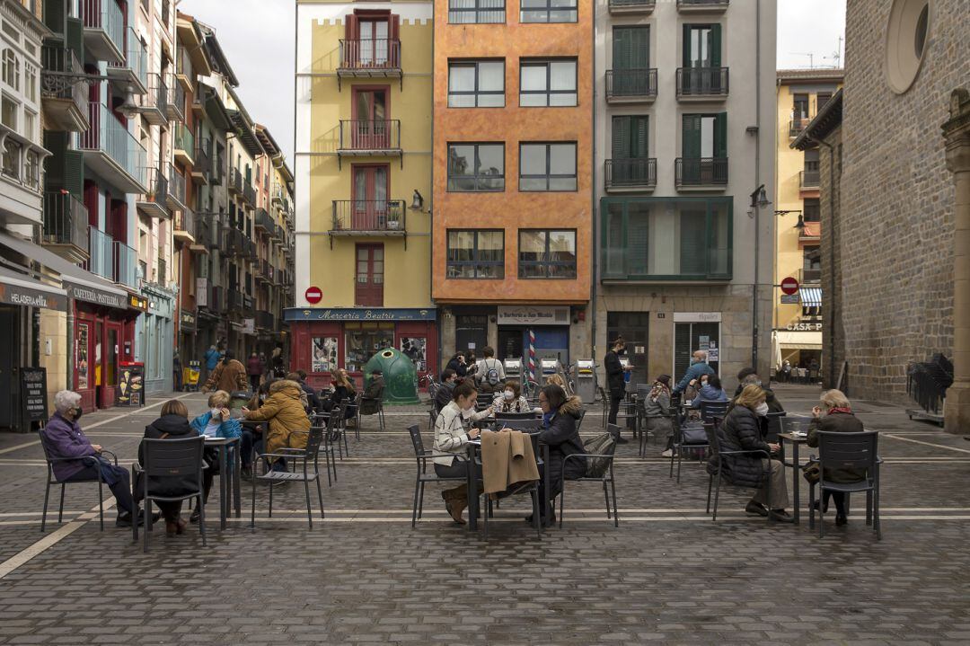 El Ayuntamiento de Pamplona prorroga la autorización de las terrazas temporales de hostelería hasta el 19 de septiembre