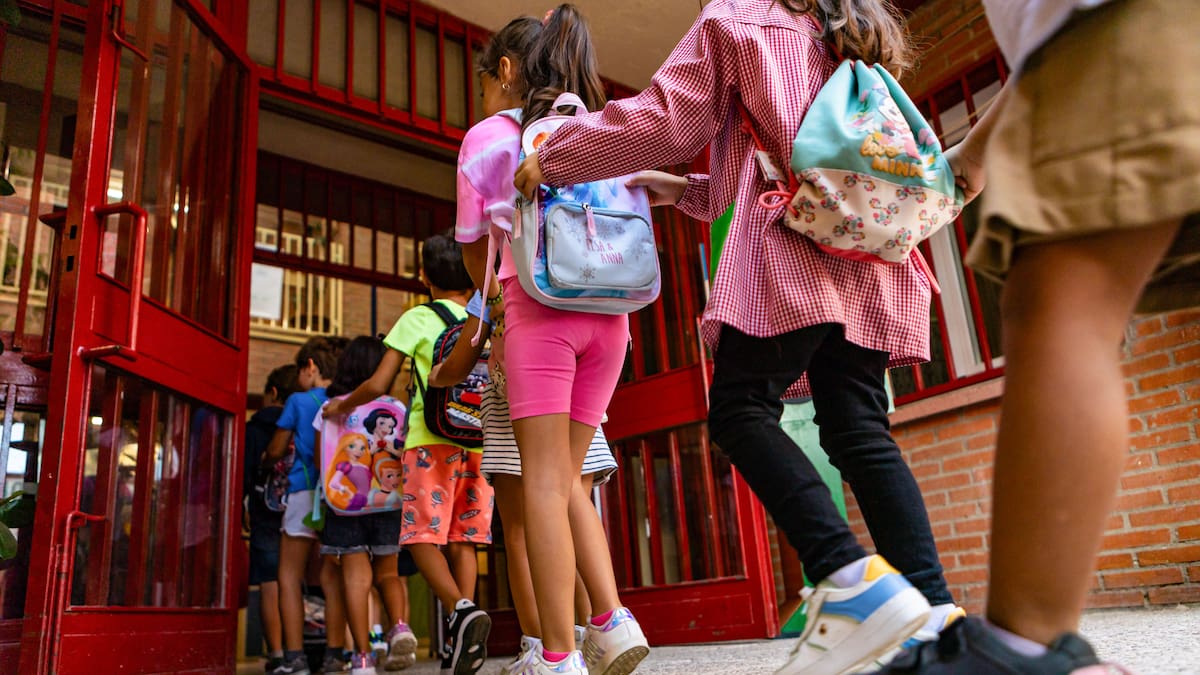 STEC acusa a Vox de "atacar" a la enseñanza pública al pedir el pin parental en Cantabria