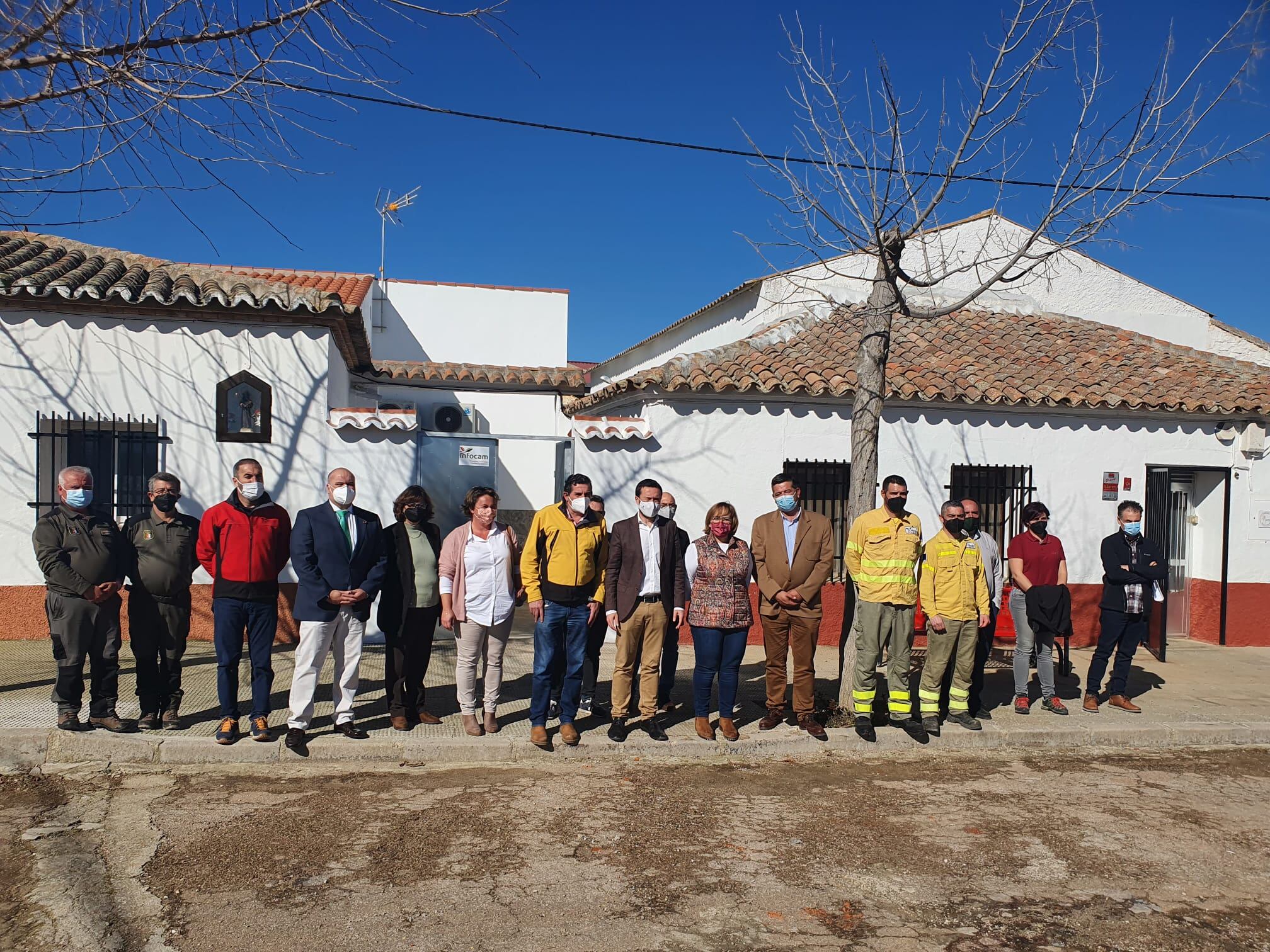 Imagen de la inauguración de las nuevas instalaciones del retén contra incendios, ubicado en Viso del Marqués (Ciudad Real)