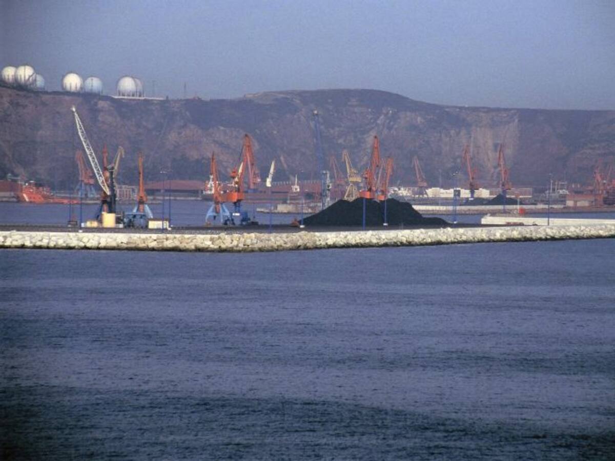 El ex director de El Musel culpa a Fomento de los sobrecostes