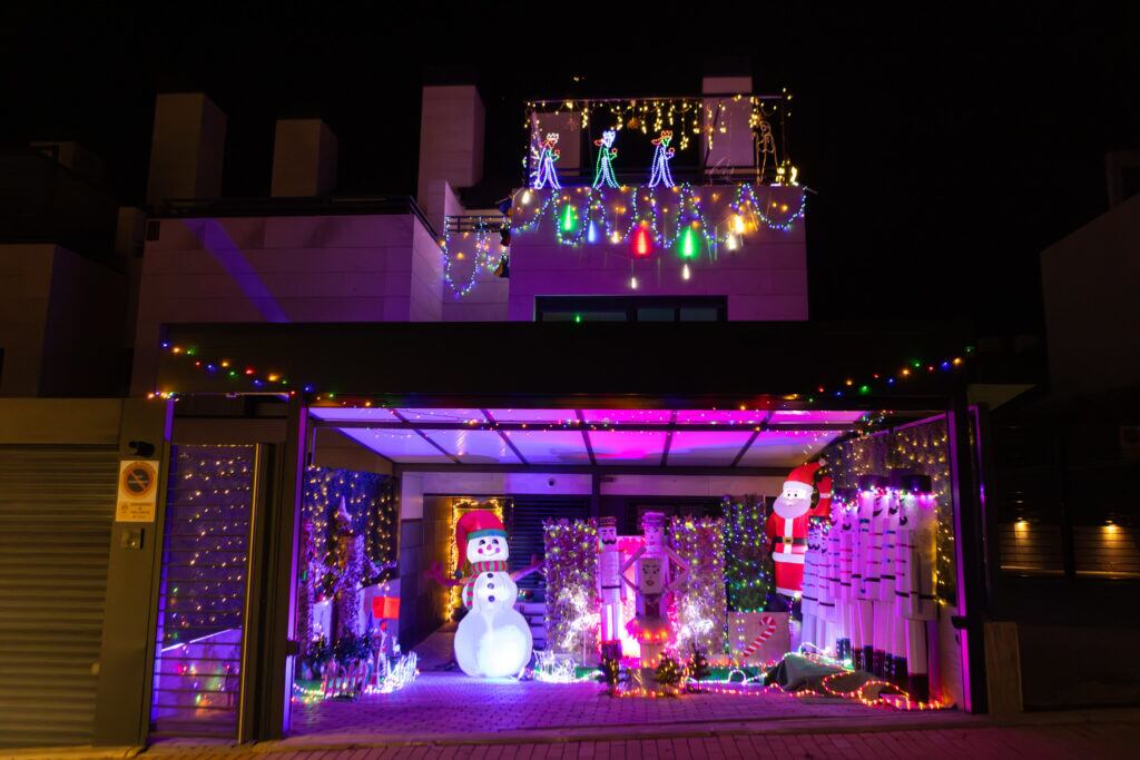 Decoración navideña de una vivienda en Tres Cantos