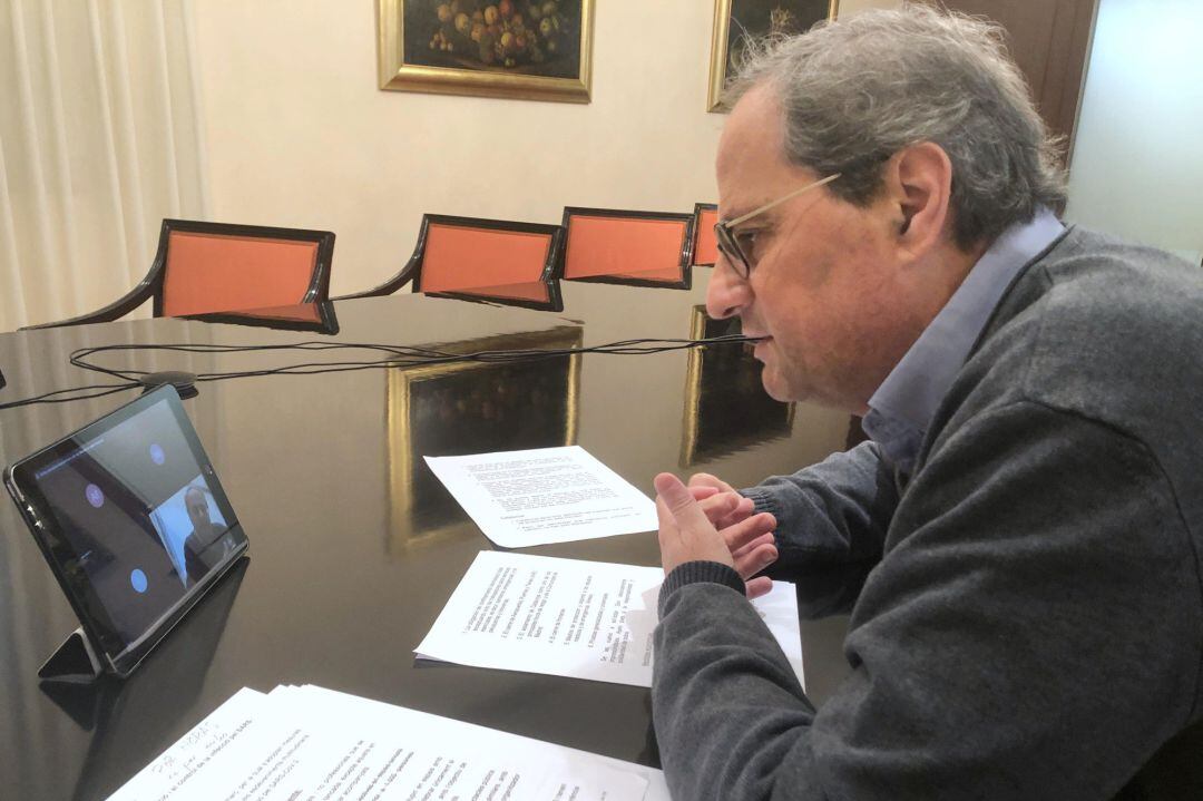 Quim Torra en la reunió telemàtica amb els grups parlamentaris per analitzar l&#039;evolució del coronavirus a Catalunya. Imatge del 16 de març del 2020. 