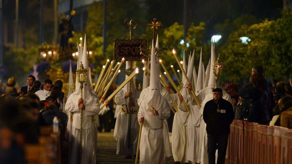 Una de las procesiones de la Semana Santa de Jerez