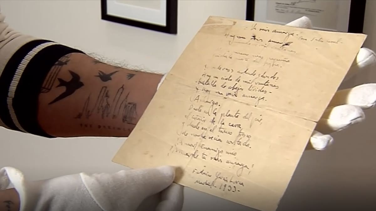 Un poema inédito escondido en un manuscrito: el cantaor Miguel Poveda saca a la luz unos versos nunca antes vistos de Lorca