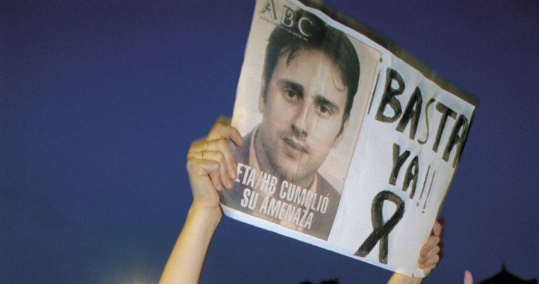 Manifestación en recuerdo del exconcejal asesinado por ETA